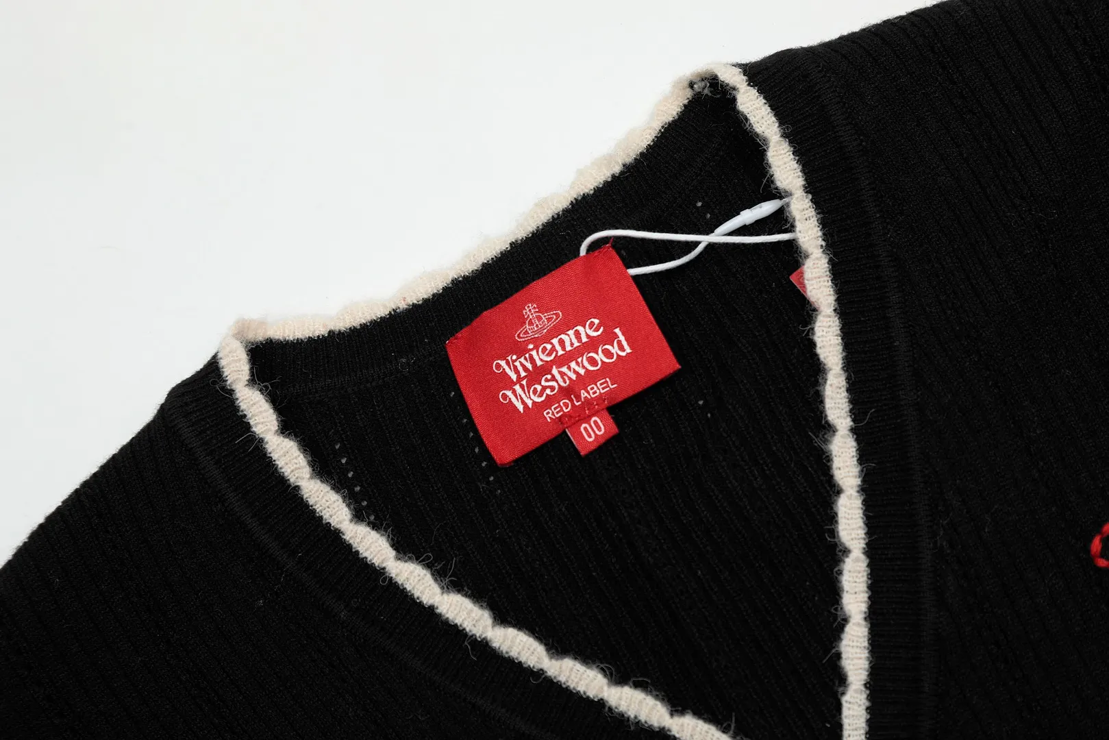 Vivi129 vivienne west wood 24th autumn and winter red label show style vertical stripe hollow knitted petal collar design cardigan West Queen Vivienne heavy industry show limited cardigan knitted sweater wool 2024 autumn latest style 🧩 85% wool blend Size: S -M- L Color: apricot gray blue black